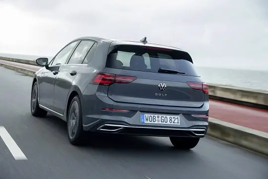 Volkswagen Golf VIII (2019-2021) – boîte à fusibles et relais