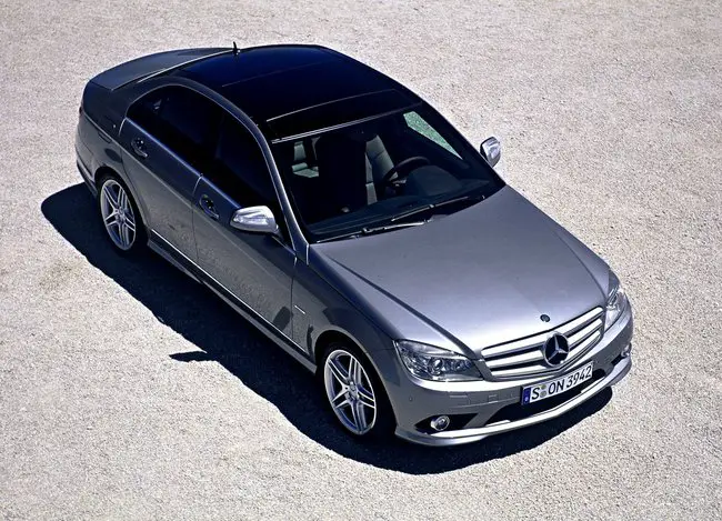 Mercedes-Benz Classe C W204 (2007-2014) – boîte à fusibles