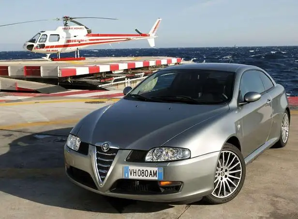 Alfa Romeo GT (2004-2010) – boîte à fusibles et relais