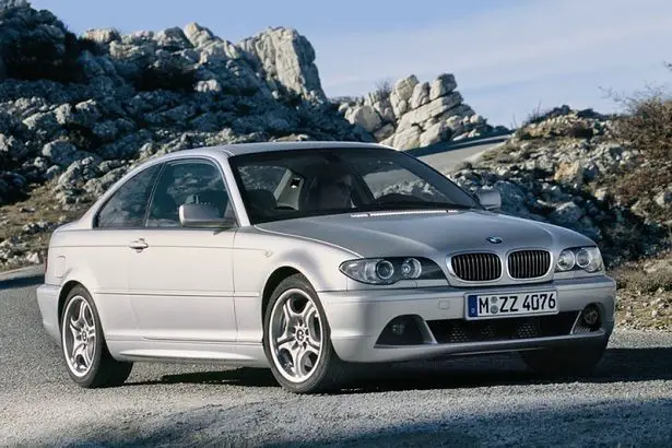 BMW 3 E46 (1998-2007) – boîte à fusibles