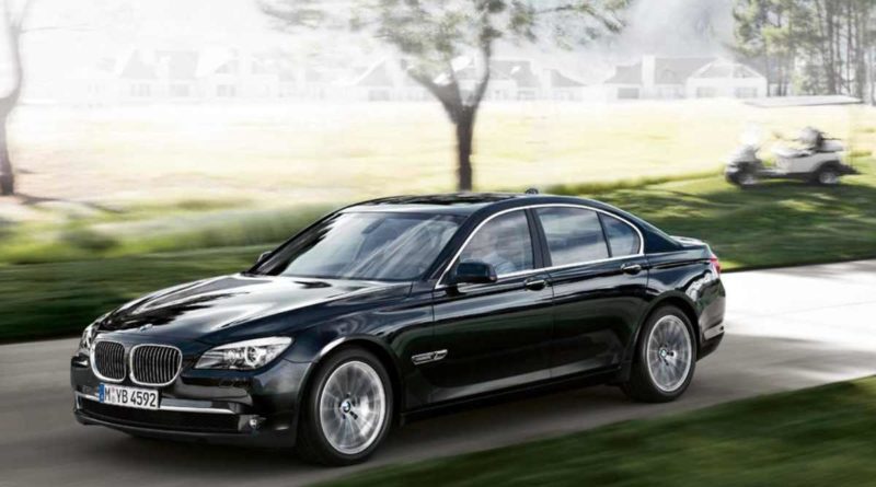 BMW 7 F01-F02 (2008-2015) - boîte à fusibles et relais