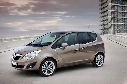 Opel Meriva B (2010-2011) - boîte à fusibles