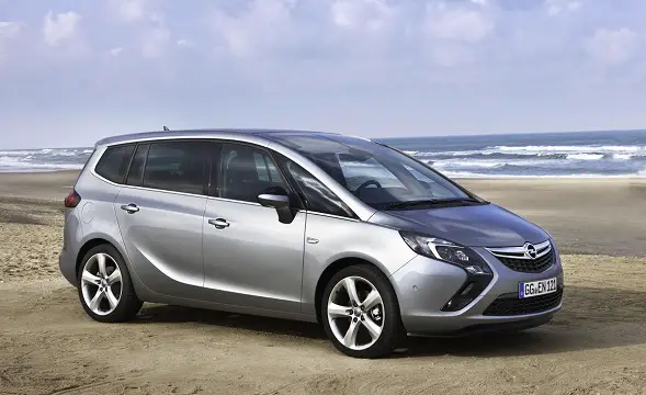 Opel Zafira C Tourer (2014-2019) - boîte à fusibles