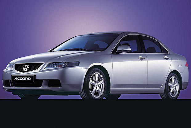 Honda Accord (2004) – boîte à fusibles et relais