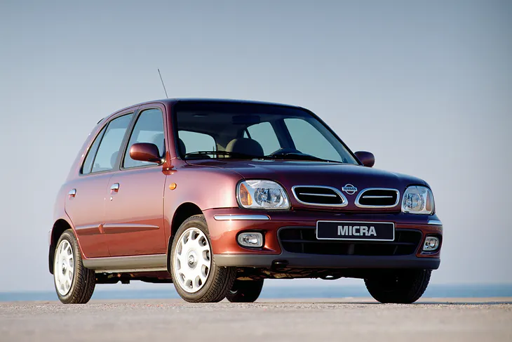 Nissan Micra K11 (1992-2002) – boîte à fusibles et relais