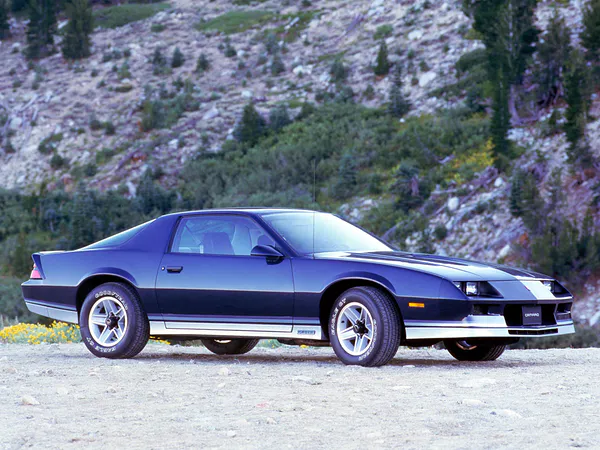 Chevrolet Camaro (1988-1992) – boîte à fusibles et relais