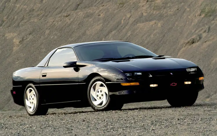 Chevrolet Camaro (1993-1995) – boîte à fusibles et relais