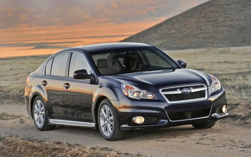 Subaru Legacy (2013) – boîte à fusibles et relais