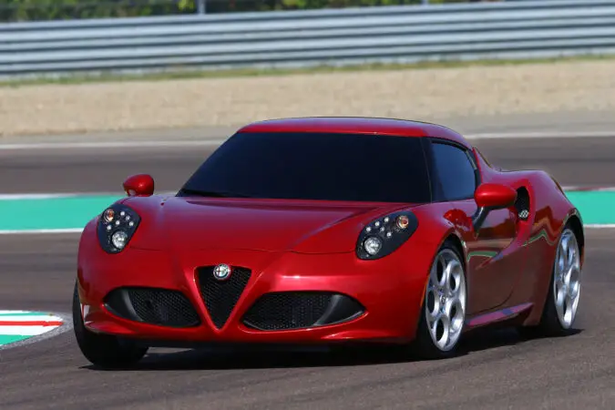 Alfa Romeo 4C (2013-2016) – boîte à fusibles