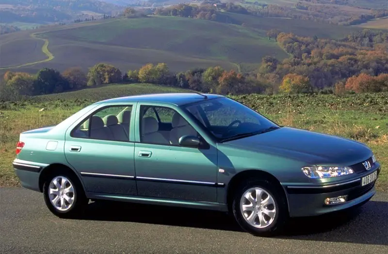 Peugeot 406 (2002-2004) – Boîte à fusibles