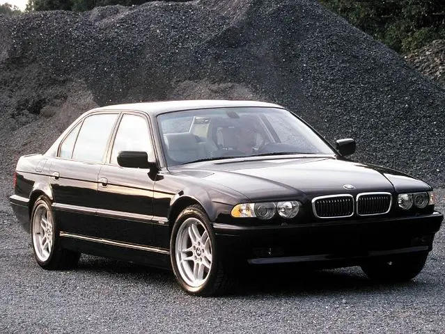 BMW 7 E38 (1994-2001) – boîte à fusibles