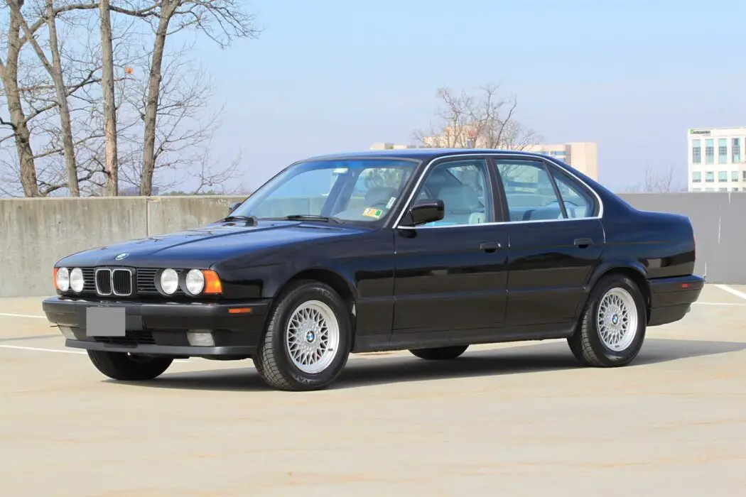 BMW 535i – E34 (1991-1994) – boîte à fusibles