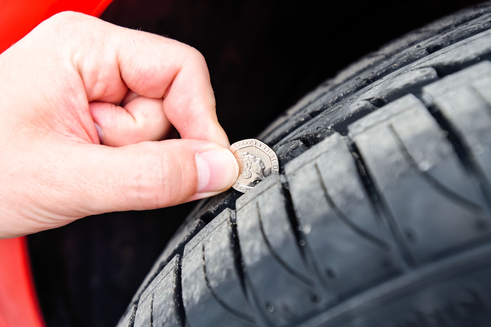 Comment choisir le bon profil de pneu pour votre voiture?